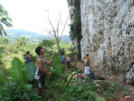 Poog Crag: A Brand-New Rock Climbing Destination in a Tropical Paradise Poog Rock Climbing