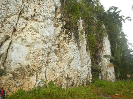 Poog Crag: A Brand-New Rock Climbing Destination in a Tropical Paradise Poog Rock Climbing