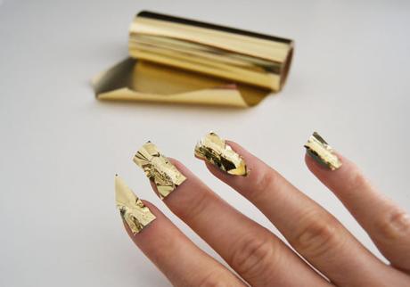 8 Steps to a Gold Foil Manicure 8 Steps to a gold foil manicure