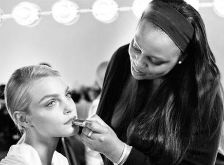 CoverGirl Start to Finish Smoky Eyes Video with Pat McGrath