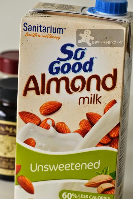 Vegan Date and Almond Milk (Donna Hay)