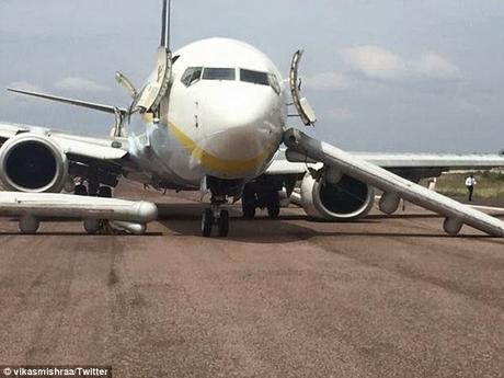 Jet airways landing gear fails at Khajurajo - runway  restored after efforts