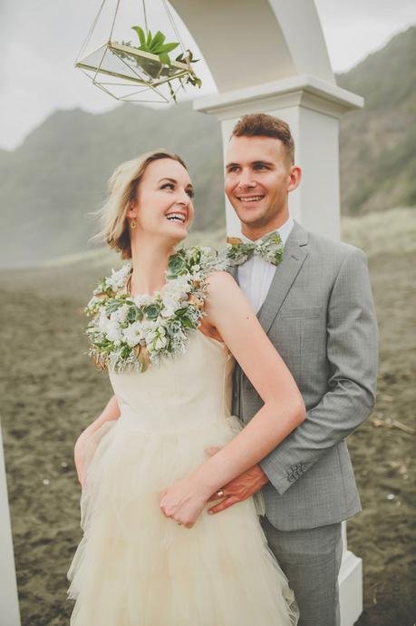 A Seaside Picnic Love Story . Modern Wedding Inspiration For The Unique Couple A Seaside Picnic Love Story . Modern Wedding Inspiration For The Unique Couple