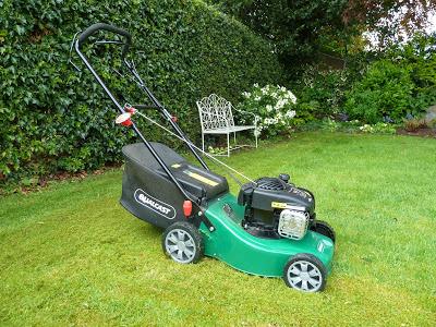 Buying a new lawnmower Buying a new lawnmower