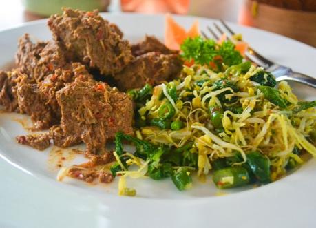 Essential Eating Guide to Asia Dry Beef Rendang, Top 50 Foods of Asia, Asian Food Guide