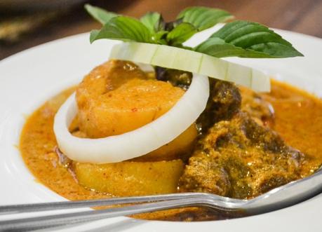 Essential Eating Guide to Asia Massaman Curry, Top 50 Foods of Asia, Asian Food Guide