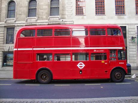 In & Around London… #London In Red In & Around London… #London In Red