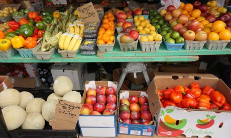 Spring Style in the Loop Fresh Produce at the Farmer's Market | Francois et Moi