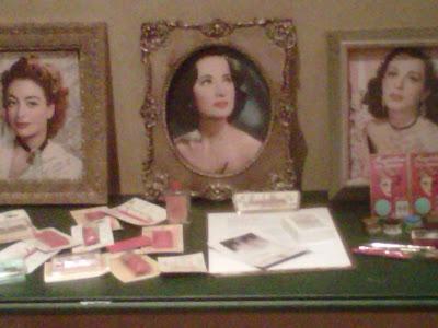 New Video: Maybelline 1940's Classic Ads, sprinkled with a few family pictures New Video: Maybelline 1940's Classic Ads, sprinkled with a few family pictures