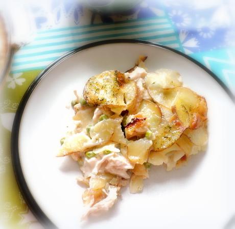Chicken and Garlic Potatoes Casserole photo DSCN1775_zpstenzhslj.jpg