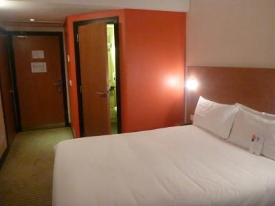 Staying at the Ibis Salmiya Hotel, Kuwait City, Kuwait P1390655