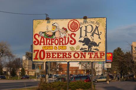 Ramblin’ Guide to Rapid City, SD – From the Badlands to Rushmore! Sanfords Grub and Pub Rapid City