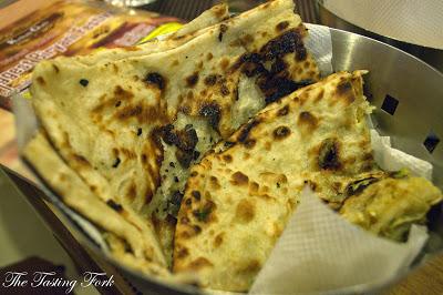 Delicious Mughlai Food at Kebab Gali, Yusuf Sarai, Green Park Delicious Mughlai Food at Kebab Gali, Yusuf Sarai, Green Park