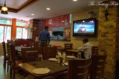 Delicious Mughlai Food at Kebab Gali, Yusuf Sarai, Green Park Delicious Mughlai Food at Kebab Gali, Yusuf Sarai, Green Park