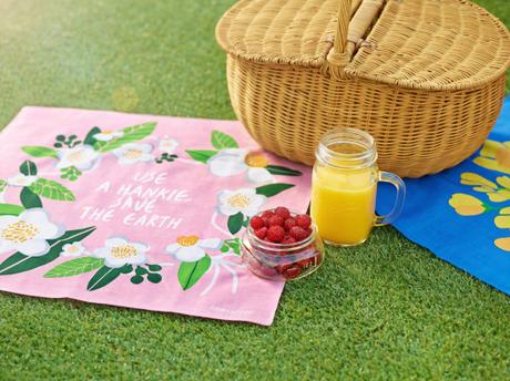 Beauty News: Do your part to save the earth with Innisfree’s Eco-Hankerchief campaign! Innisfree Eco Hankerchief Picnic