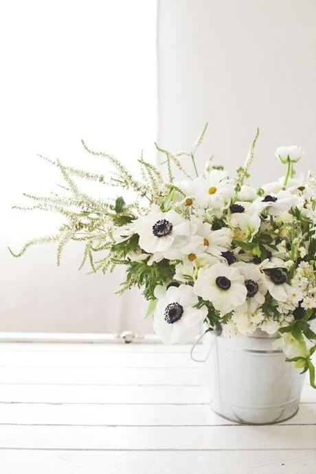 white-anemone-arrangement