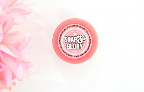 Flake Away Scaly Skin with Soap & Glory Flake Away Body Polish