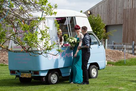 Furtho Manor Farm Wedding Photography Furtho Manor Farm Wedding Photography Relaxed Informal Alternative
