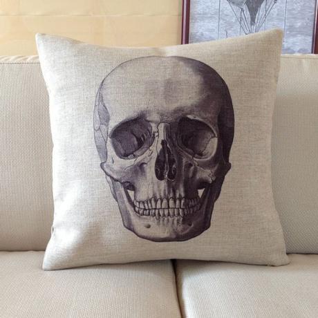 skull-decorative-pillows