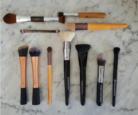 Makeup brushes for sensitive skin