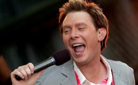 Clay Aiken (as Walther von Stolzing) sings his 