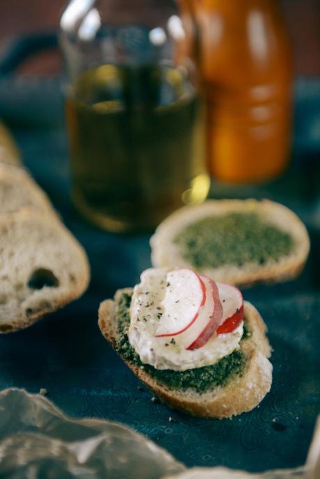 Hazelwood Urban Farms CSA Recipe: Radish, Chard & Leafy Greens Pesto (Vegan) Radish Pesto // www.WithTheGrains.com