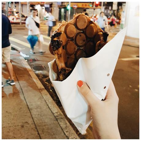 Daisybutter - Hong Kong Lifestyle and Fashion Blog: traditional HK egglet waffle