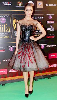11 Chic Look For IIFA 2015 Green Carpet That Takes Fashion In Next Level!