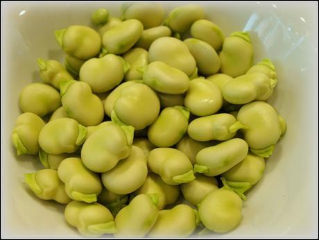 Broad Beans with smoked Gammon