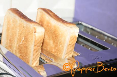 Breville VTT571 4 Slice Toaster Toasting Check
