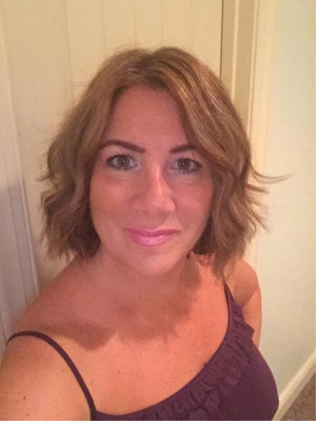 Putting Beachy Waves in Your Hair image