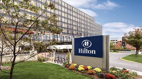 Hilton Burlington - Hotel Exterior - 989945 copy Web Ready