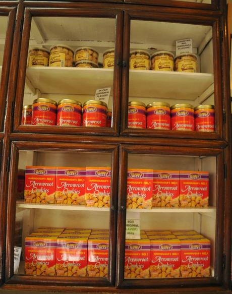 Rejano’s Marinduque Delicacies – Arrowroot Cookies. Rejano’s Marinduque Delicacies – Arrowroot Cookies.
