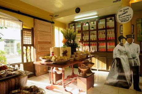 Rejano’s Marinduque Delicacies – Arrowroot Cookies. Rejano’s Marinduque Delicacies – Arrowroot Cookies.