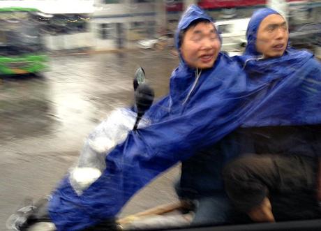 “Mad Max” Scenes! The School Run in China! Xi'an weather
