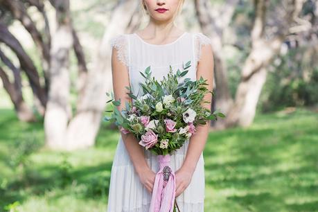 Winter Wedding Inspiration (If boho, vintage & rustic had a baby it would look something like this!)