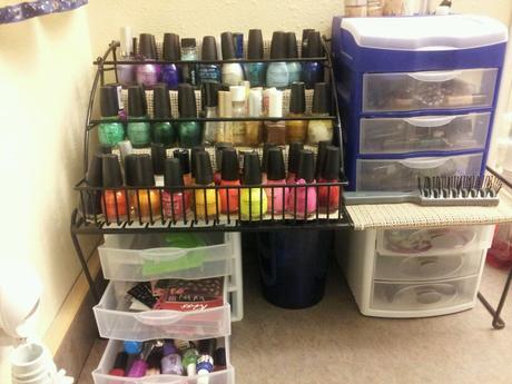 organize vanity bathroom how to tips advice tricks beauty products nail polish
