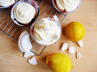 Lemon Fool Cupcakes
