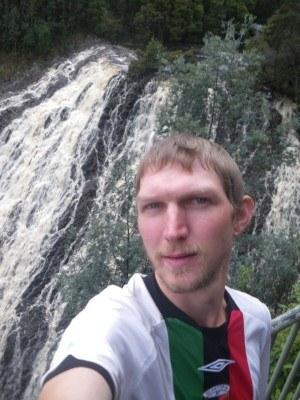 100 Places I Backpacked Through That You’ve Never Heard Of, in Australia Selfie at Dip Falls