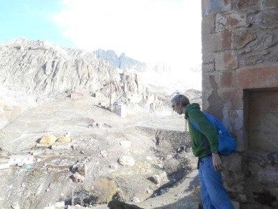 Backpacking in Turkey: Staying at the Hotel Tahran in Dogubayazit Touring Ishak Pasha Palace