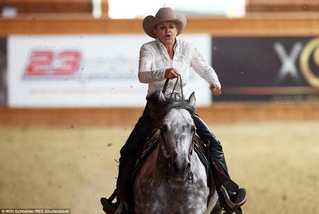 adventure gene of Michael Schumacher - wife and daughter ride horses !!