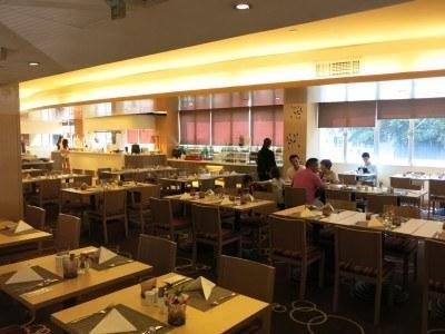 Staying at the Magnificent Cityview Hotel, Yau Ma Tei, Kowloon, Hong Kong The City Cafe