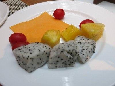 Staying at the Magnificent Cityview Hotel, Yau Ma Tei, Kowloon, Hong Kong Fruit selection in Amazing