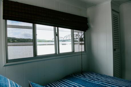 A Houseboat Staycation at Choderwood (Anniversary Experience #2) A Houseboat Staycation // www.WithTheGrains.com