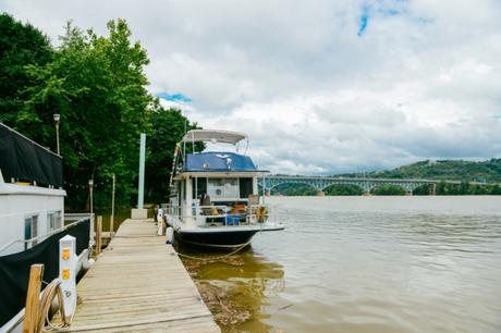 A Houseboat Staycation at Choderwood (Anniversary Experience #2) A Houseboat Staycation // www.WithTheGrains.com