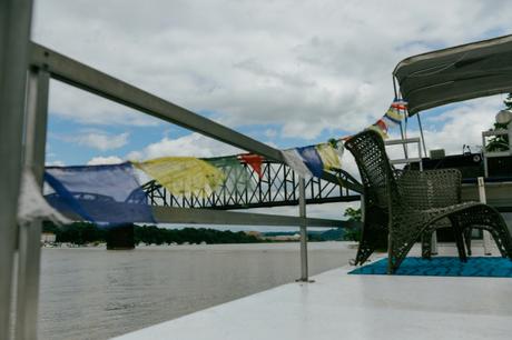 A Houseboat Staycation at Choderwood (Anniversary Experience #2) A Houseboat Staycation // www.WithTheGrains.com