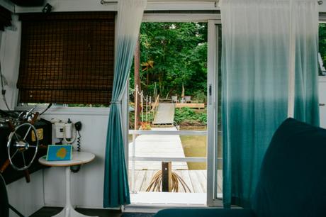 A Houseboat Staycation at Choderwood (Anniversary Experience #2) A Houseboat Staycation // www.WithTheGrains.com