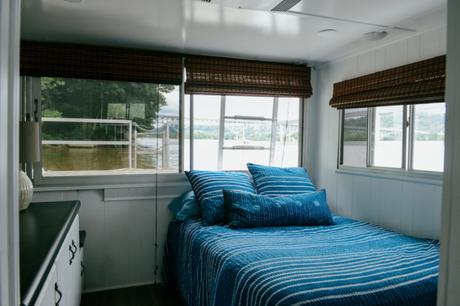 A Houseboat Staycation at Choderwood (Anniversary Experience #2) A Houseboat Staycation // www.WithTheGrains.com