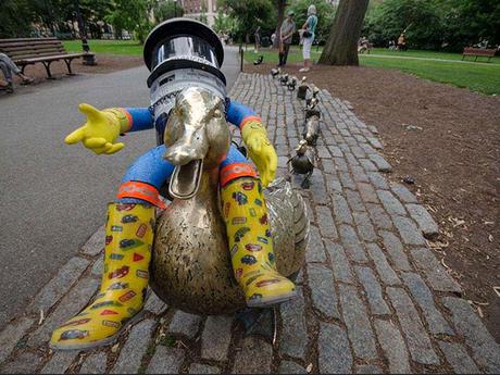 HitchBOT in Boston during happier traveling days. COURTESY OF MEAGHAN CARROCCI 