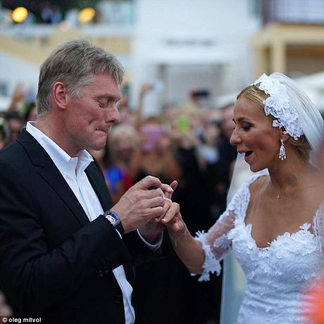 Dmitry Peskov married Tatyana Navka .... and the costly watch hits news !!